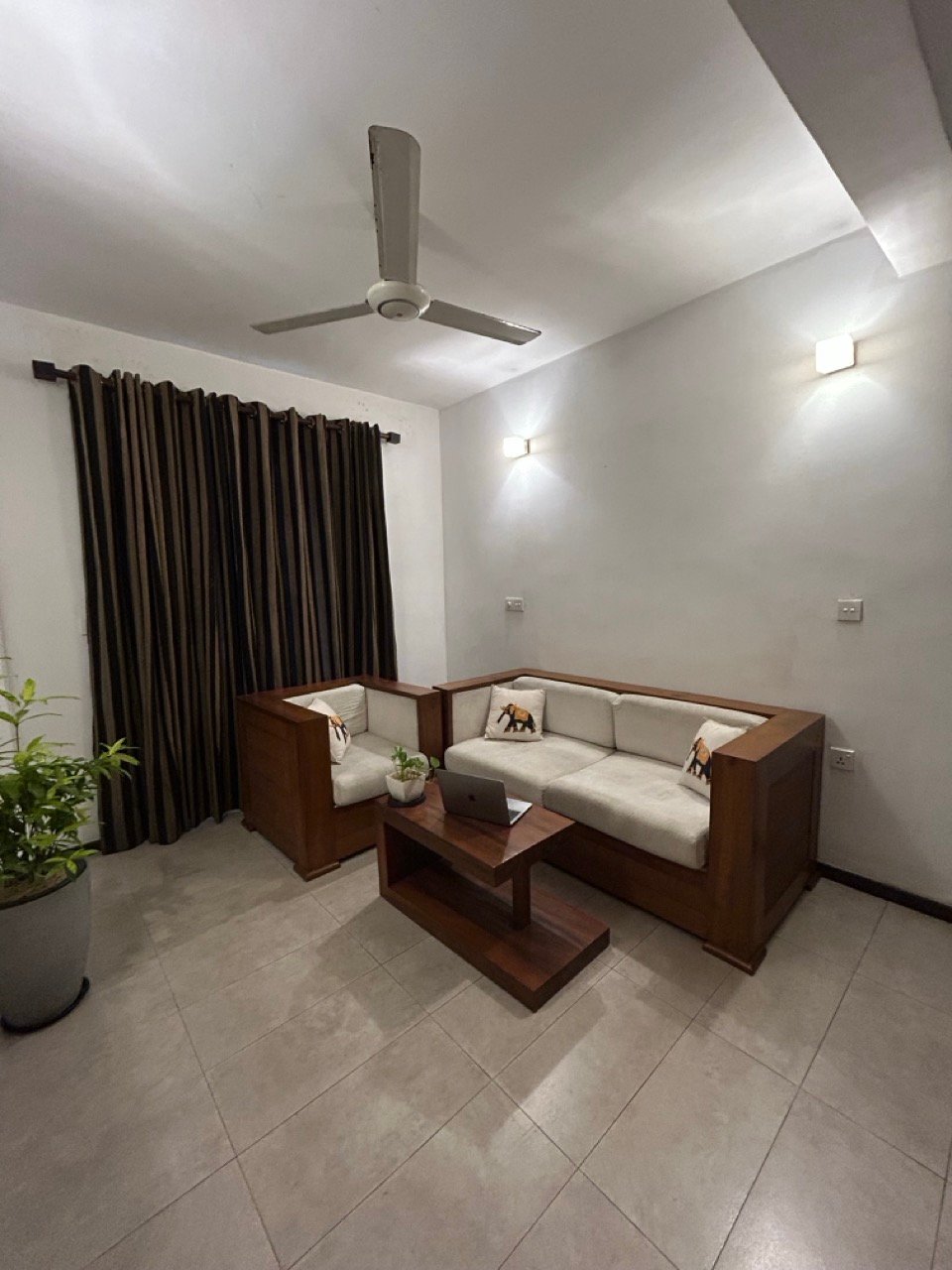 Meeting Room (4 Pax) - image 2